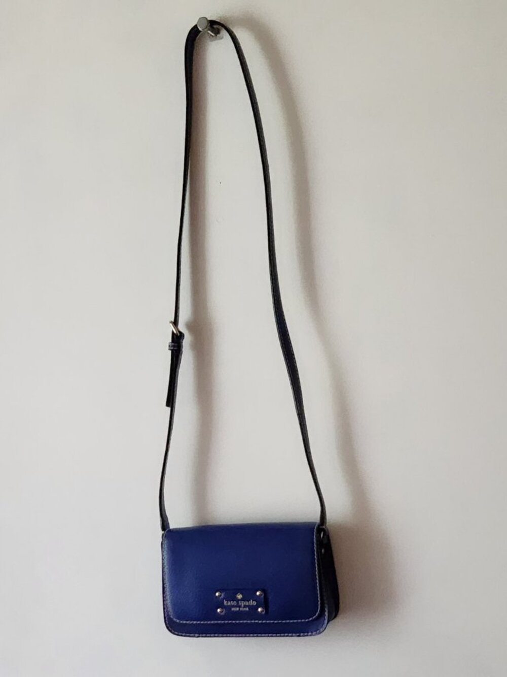 Kate Spade crossbody Wellesley small Flynn colbalt blue leather VGUC